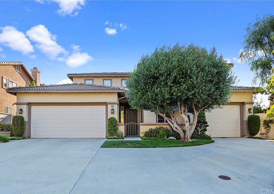 1st image of 38 Vista Palermo