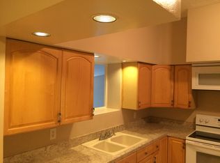 941 Overlook Dr, Jacksonville, FL 32211