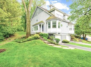 8 Pond View Ln, Ossining, NY 10562