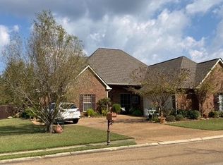 509 Springhill Xing, Brandon, MS 39047