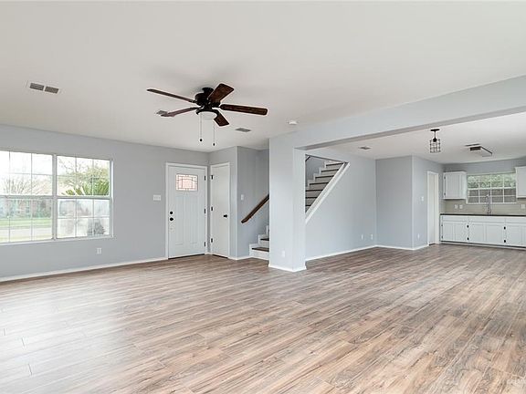 3rd image of 4420 Toucan Ave