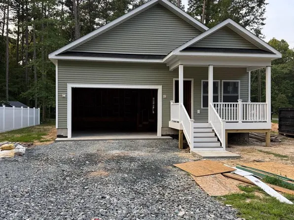 352 N Glebe Rd, Montross, VA 22520