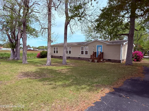 1786 Pine Valley Drive SW, Supply, NC 28462