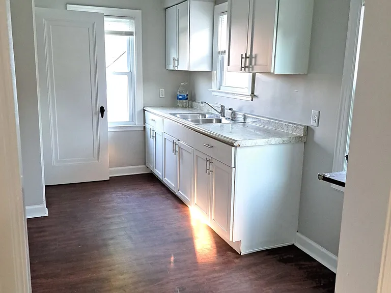 7613 Monroe Ave — Photo 2