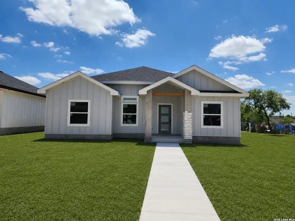 2746 RODRIGUEZ ST., Eagle Pass, TX 78852