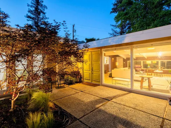 1264 W Celeste Ave, Fresno, CA 93711