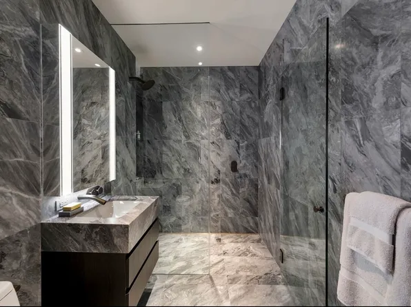 130 William Street image 4 of 16