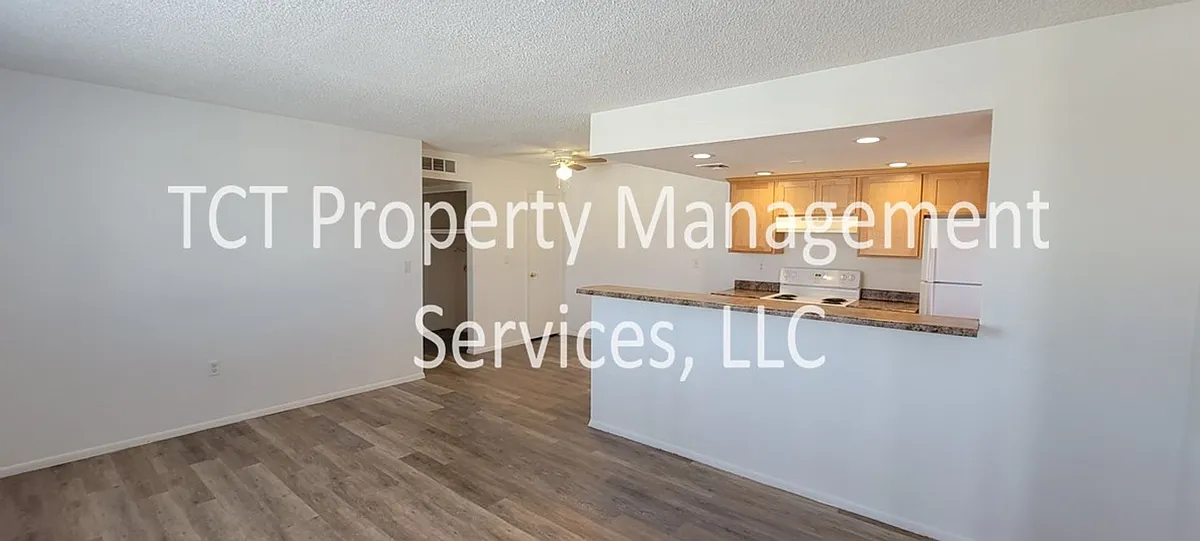 Building Photo - 860 E Brown Rd #63