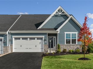 217 Mary Ln, Coraopolis, PA 15108