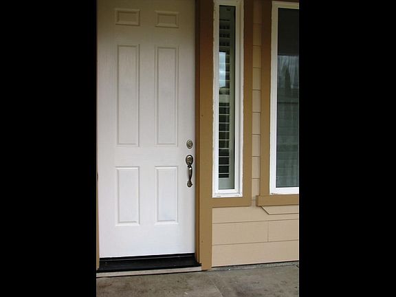 3rd image of 3520 Angelina Ln