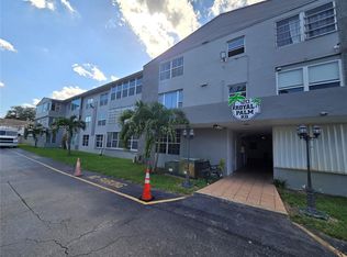 120 Royal Palm Rd APT 209, Hialeah Gardens, FL 33016