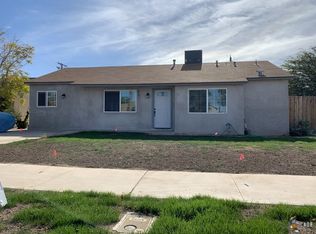 887 Rose Ave, El Centro, CA 92243