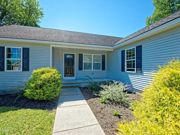 11 E Boylston Street, Glens Falls, NY 12801