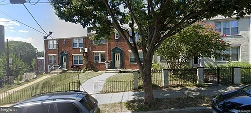 1314 Downing Pl NE Photo 1