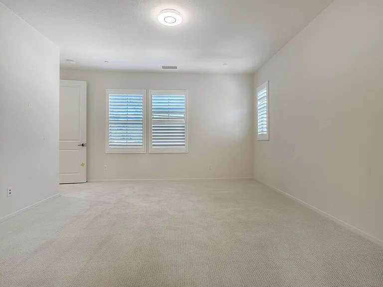 729 Merit Dr — Photo 15