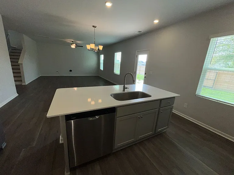 503 Sandy Hollow Dr — Photo 10