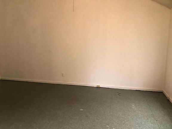 2nd image of 647 McWhirter Ave
