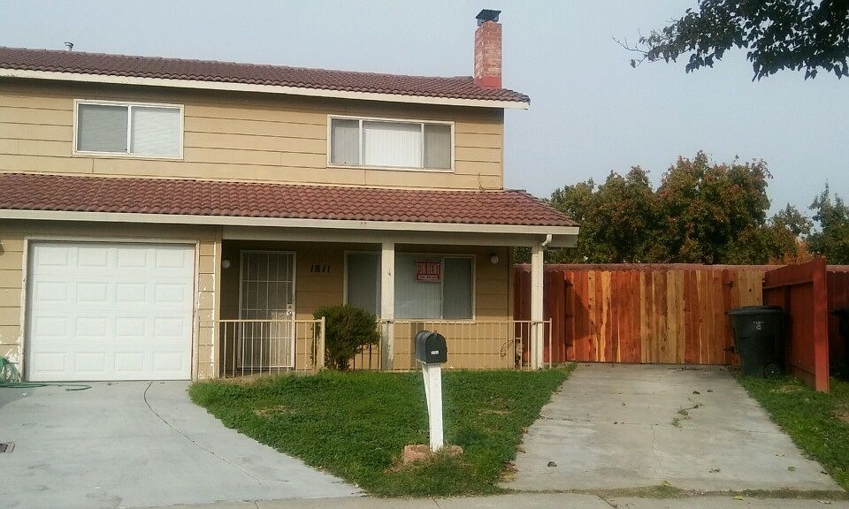 Front of unit 1811