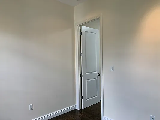 Rented by Avenues Real Estate | media 20