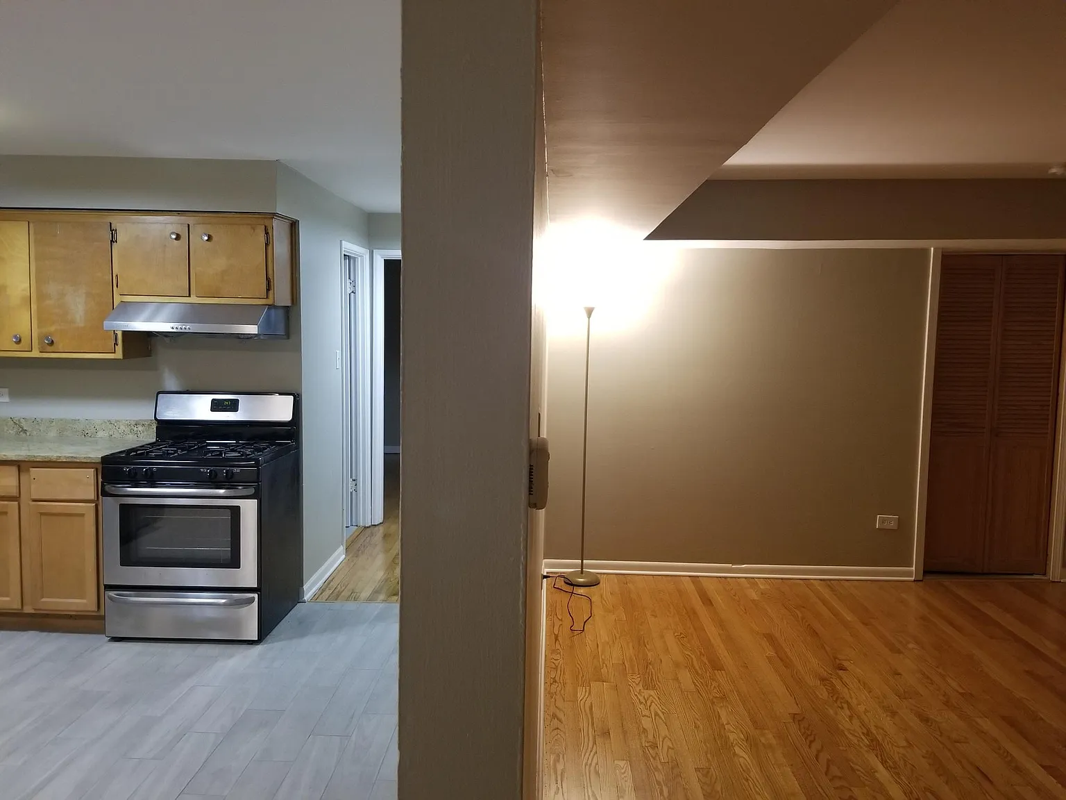 2 bed, 1000 sqft, $1,450 — Photo 3