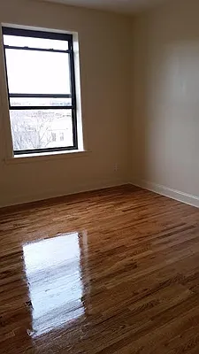 Rented by Lang Realty LLC | media 9