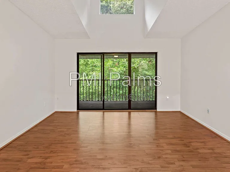 1236 Pine Ridge Cir W #G3 — Photo 25