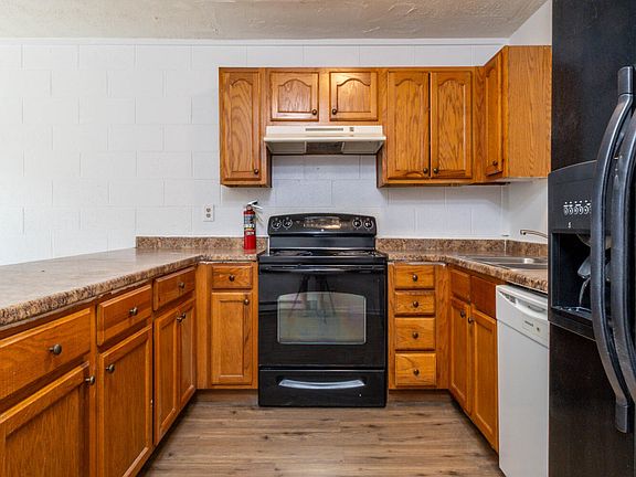 4th image of 2329 Dodson Ave