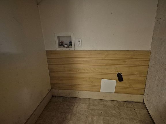 4th image of 109 Sanford St