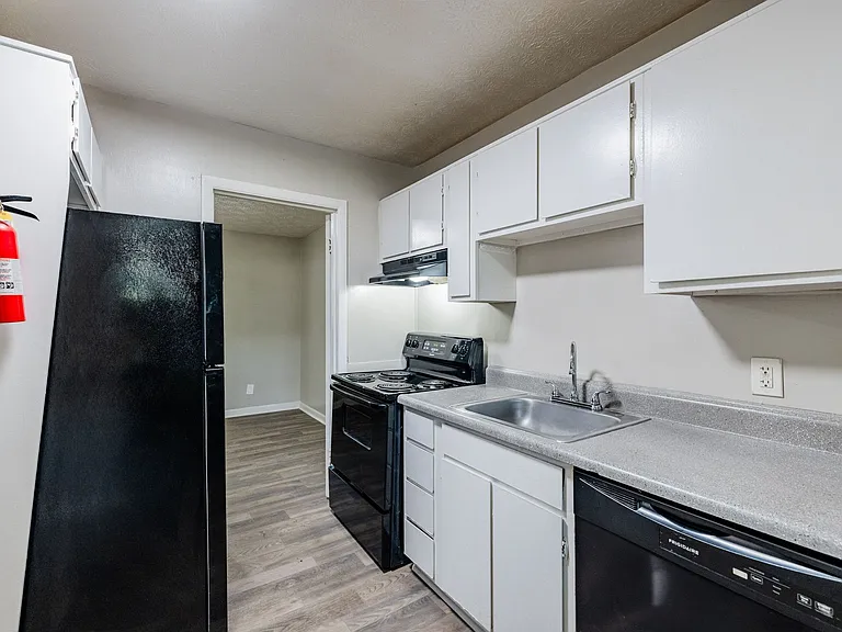 Premier Club Living Apartments in Union City, GA | Spacious Pet-Friendly Apartments Near I-85 — Photo 9
