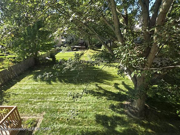2nd image of 1924 Bowker Dr