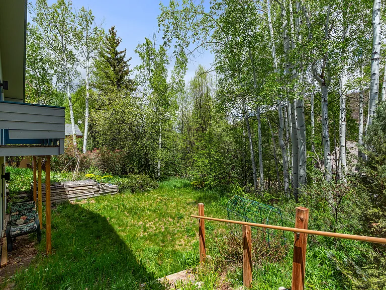 144 Fairway Dr — Photo 5