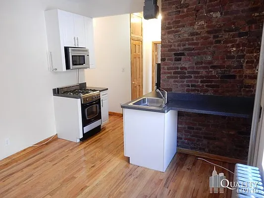 Rented by Quality Living Realty | media 10