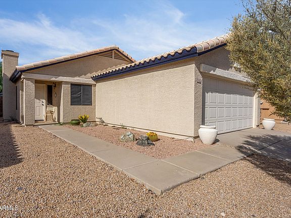 4th image of 2106 E WILLIAMS Drive