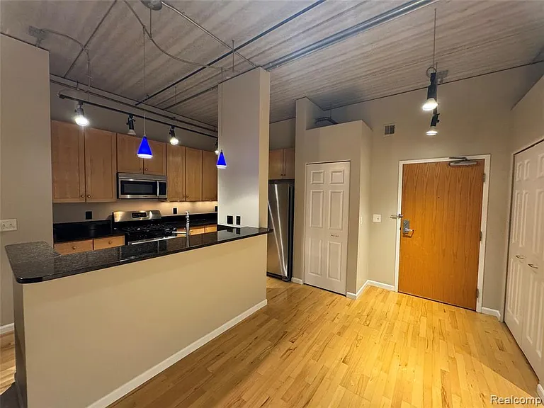 101 S Union St #207 — Photo 11
