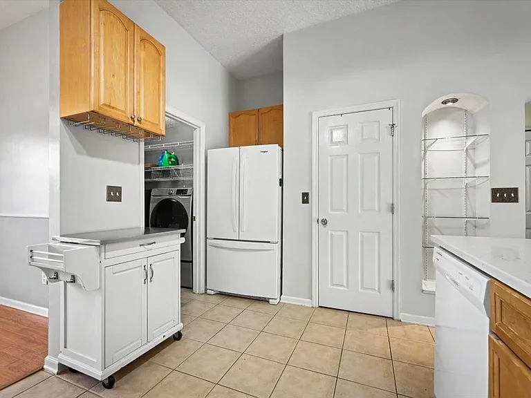 711 Sid Dr — Photo 22
