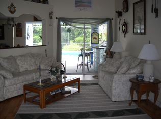 1463 SE Pitcher Rd, Port Saint Lucie, FL 34952