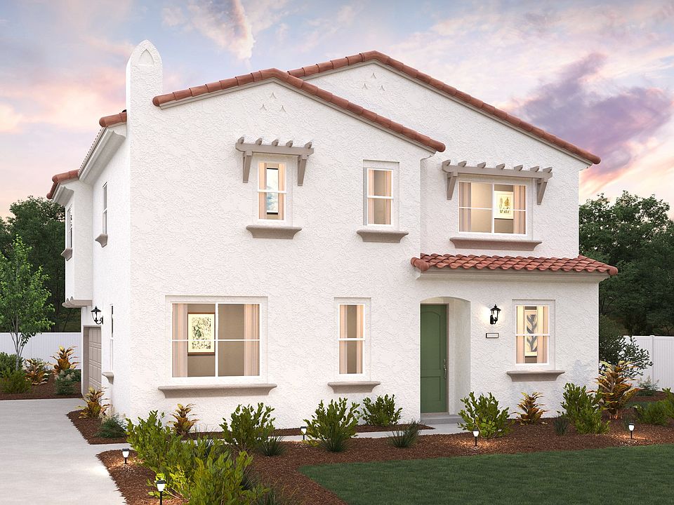 1st image of 487 Meyer Pl