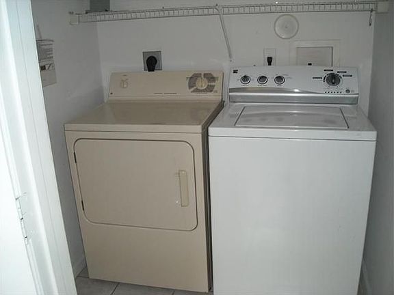 4th image of 9744 Crescent View Dr S