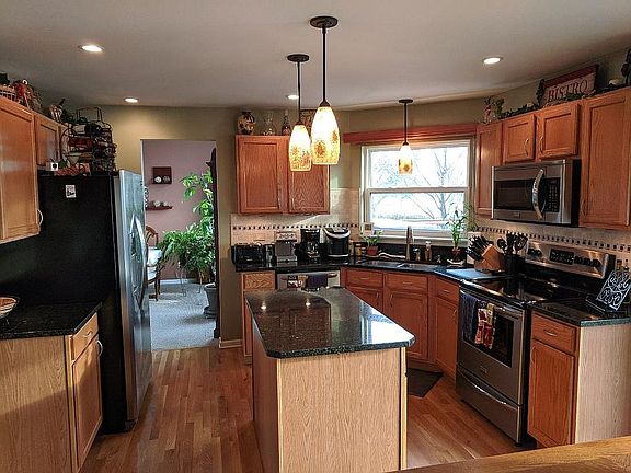 2nd image of 2003 Havenhill Dr
