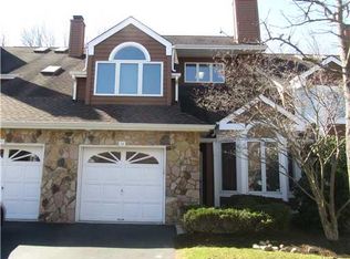 34 Ravenswood Ct, Edison, NJ 08820