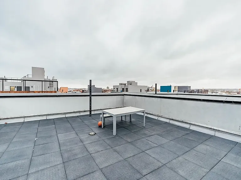 316 Evergreen Ave #4D — Photo 7