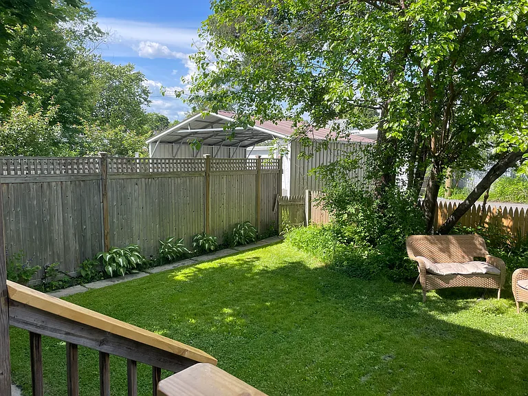 520 Washington St — Photo 24