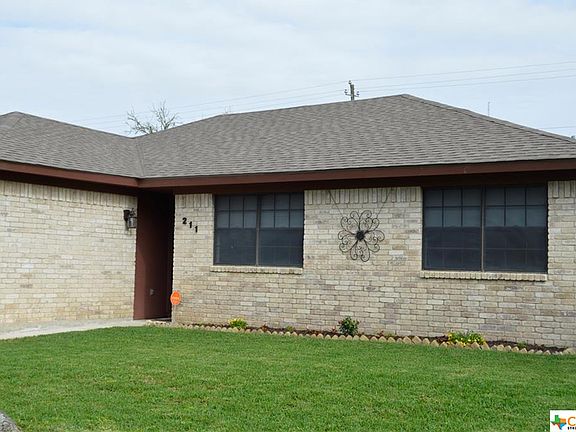 2nd image of 211 Monterrey Dr