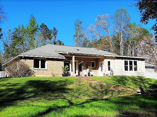 Front overlooks pond