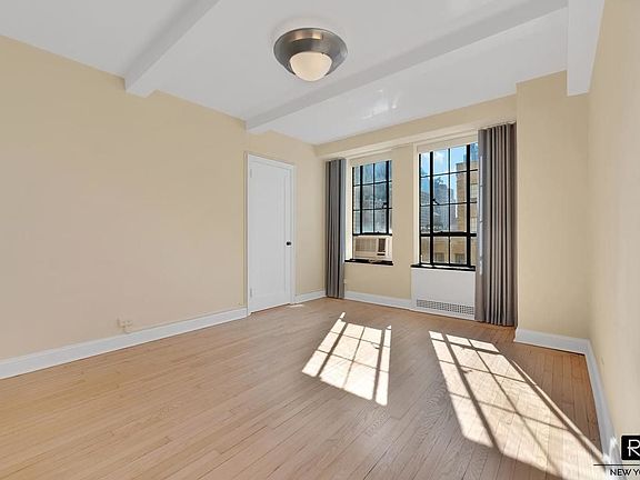 5th image of 340 W 57th St APT 9A