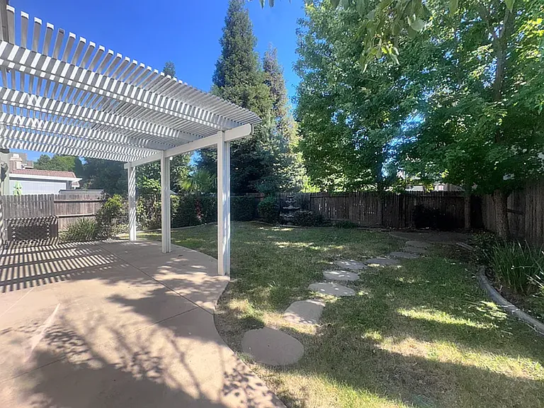 1908 Terracina Cir — Photo 22