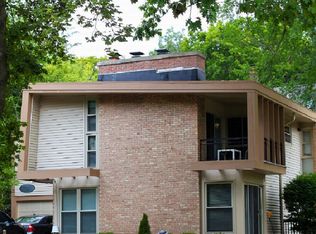 1323 Cambridge Rd, Ann Arbor, MI 48104