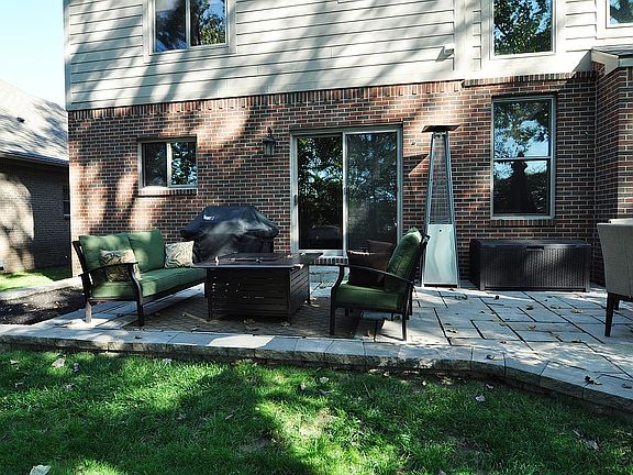 5th image of 9357 Village Manor Dr