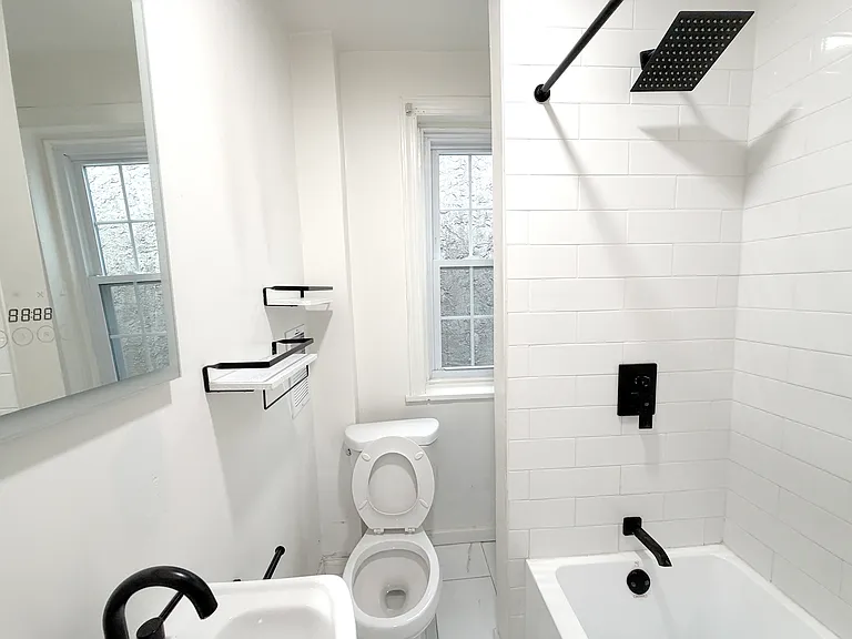 219 E Phil Ellena St — Photo 9