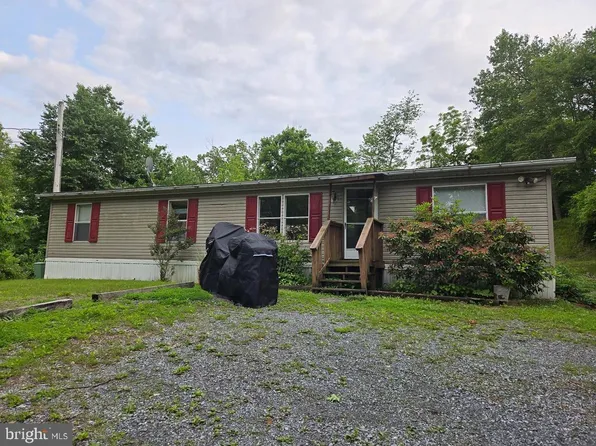 76 Powerline Rd, Boyertown, PA 19512